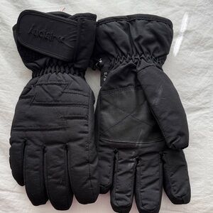 Black Insulated Winter Gloves